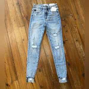 Women’s KANCAN High rise distressed skinny jeans- Size 5